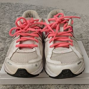 Nike Dart10 Women's Running Sneaker White/Pink